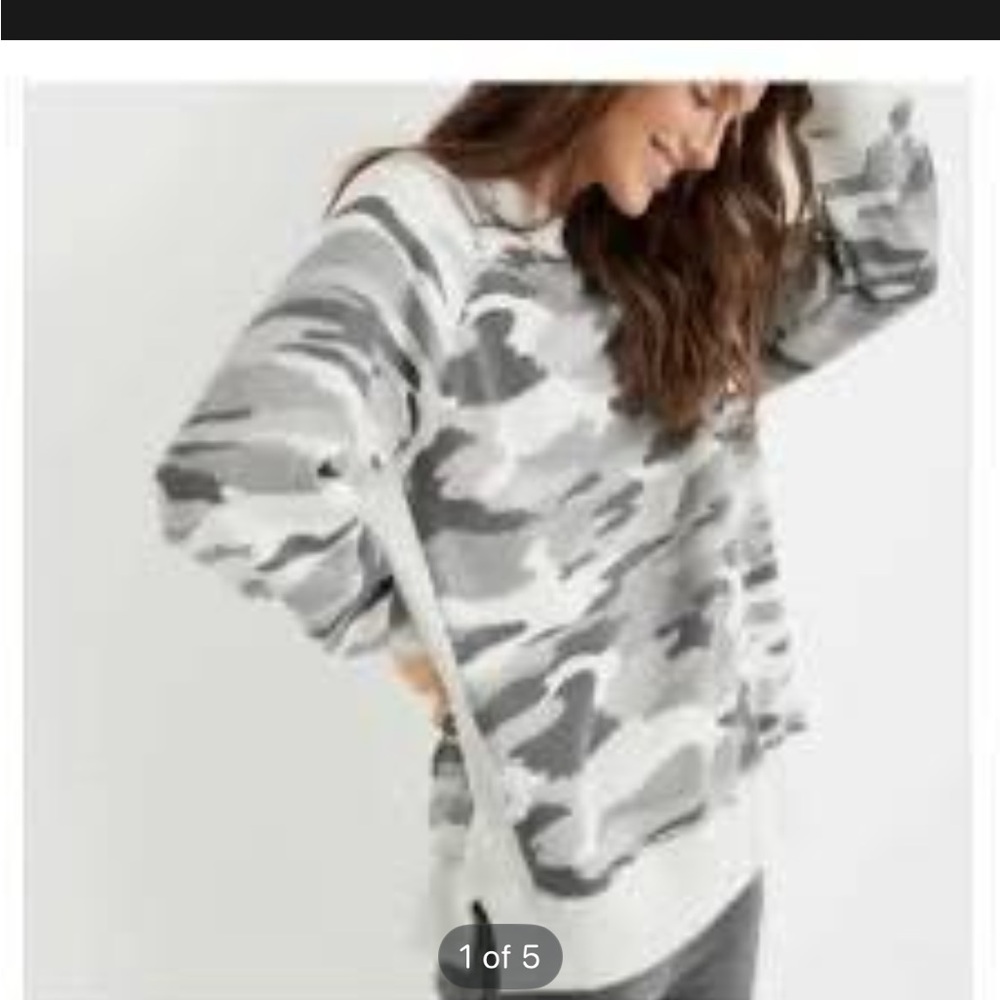 Aerie Good Vibes Crewneck Grey Camouflage Sweatshirt Medium